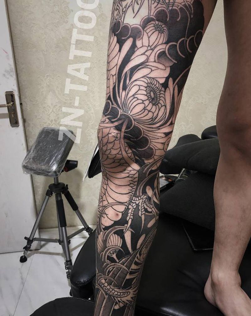 龙与菊花纹身图片_腿部老传统纹身图案