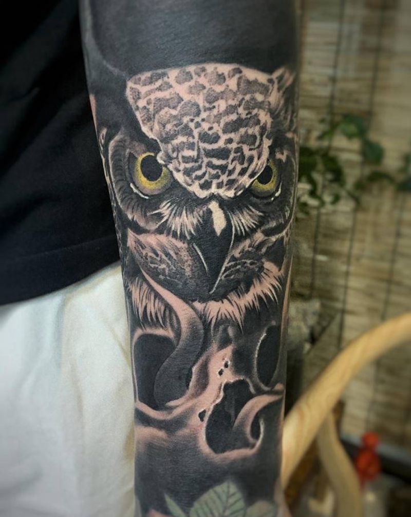 呆头鹰纹身图片_手臂手部欧美写实欧美猫头鹰写实纹身图案