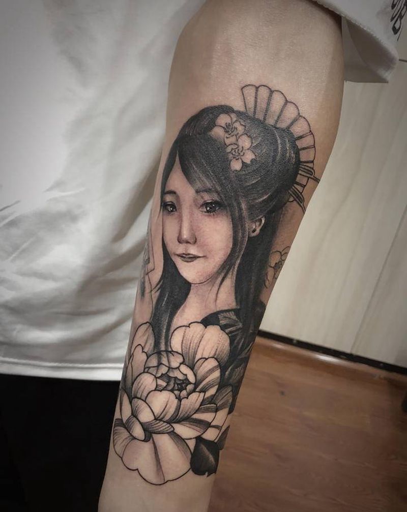 古典纹身图片_手臂欧美写实艺妓纹身图案