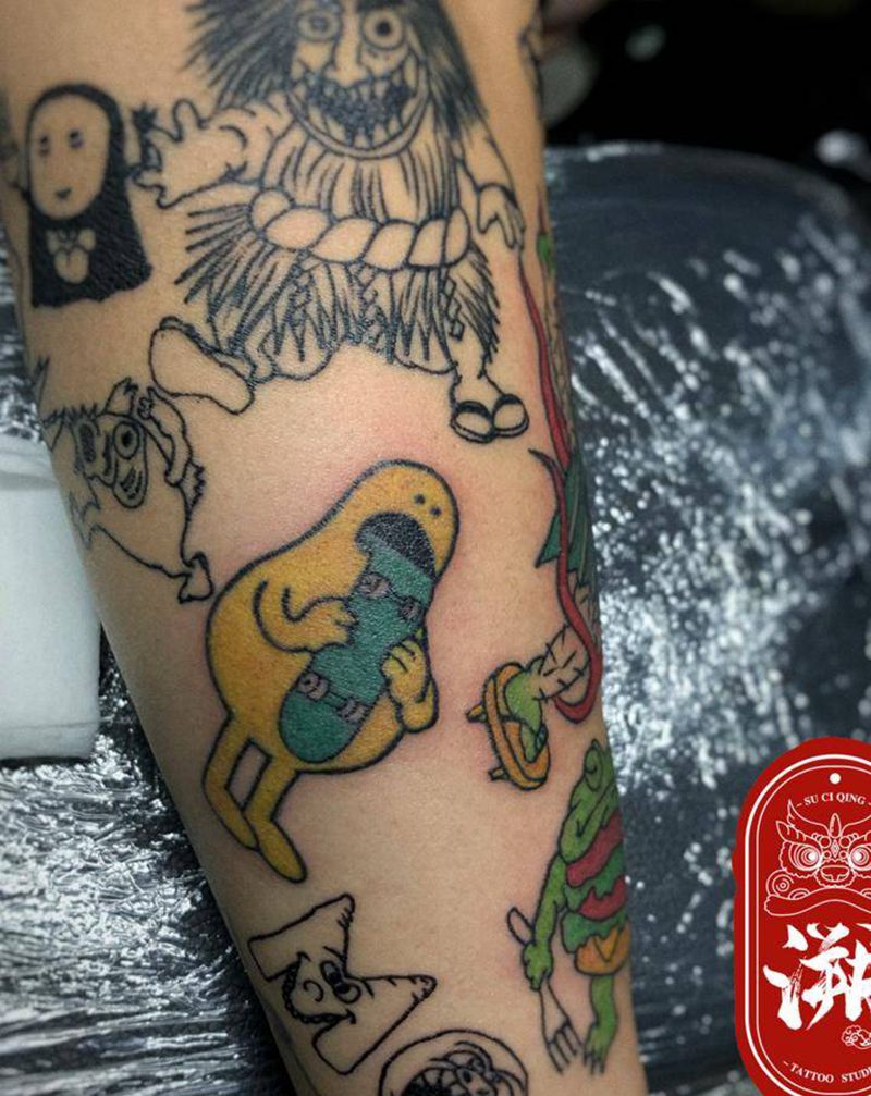 搞怪小图纹身图片_手臂New School辛普森纹身图案