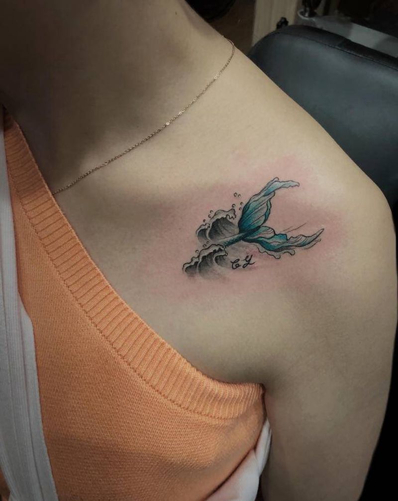 鱼尾巴纹身纹身图片_胸部Old School欧美写实鱼尾纹身图案