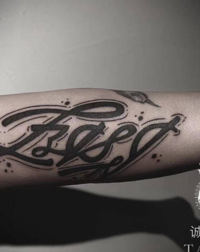 顺师傅作品纹身图片_手臂胸部花体字图腾纹身图案