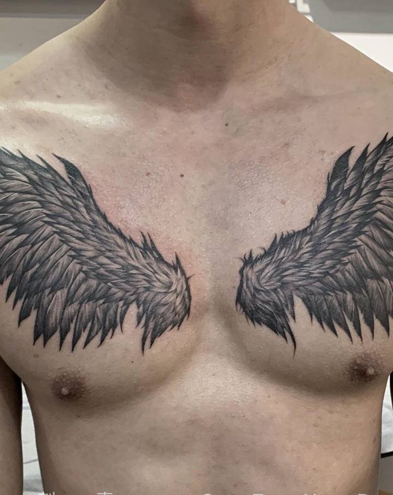 天使之翼纹身图片_肩部胸部新传统欧美写实纹身图案
