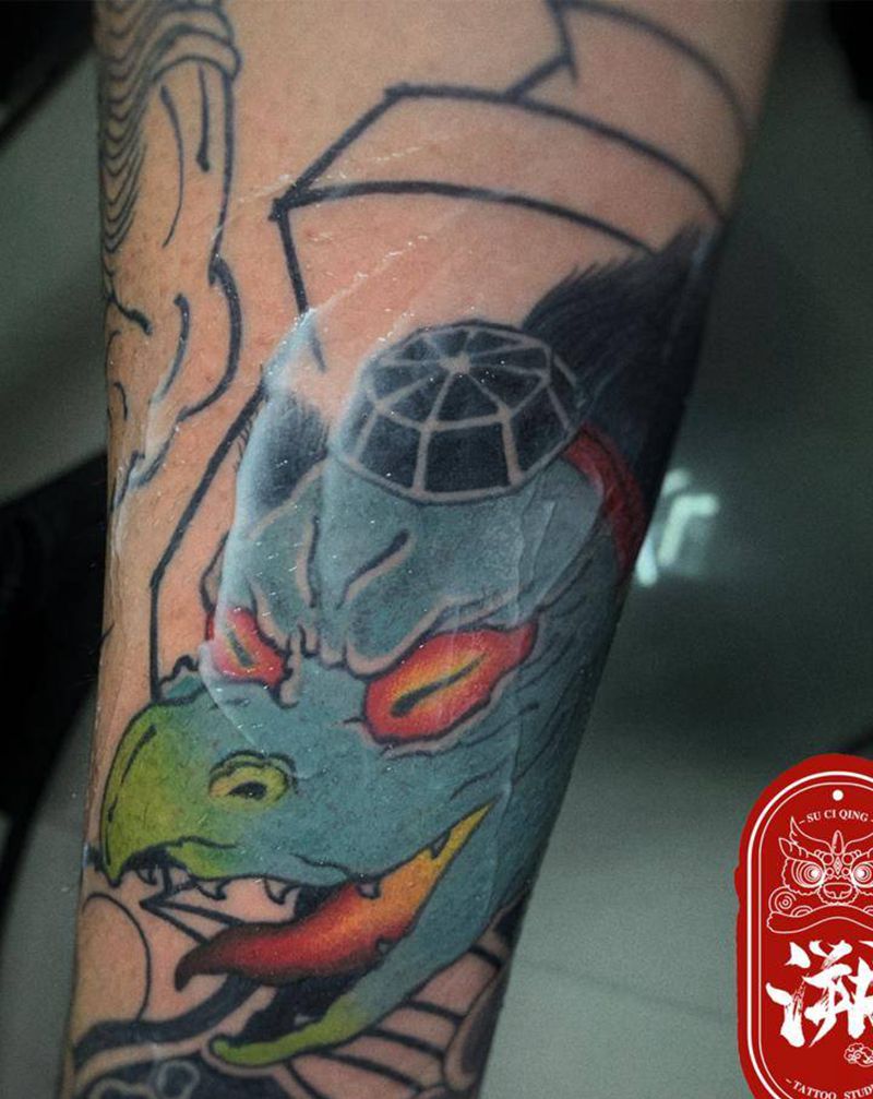 灯笼鬼纹身图片_手臂手部新传统纹身图案