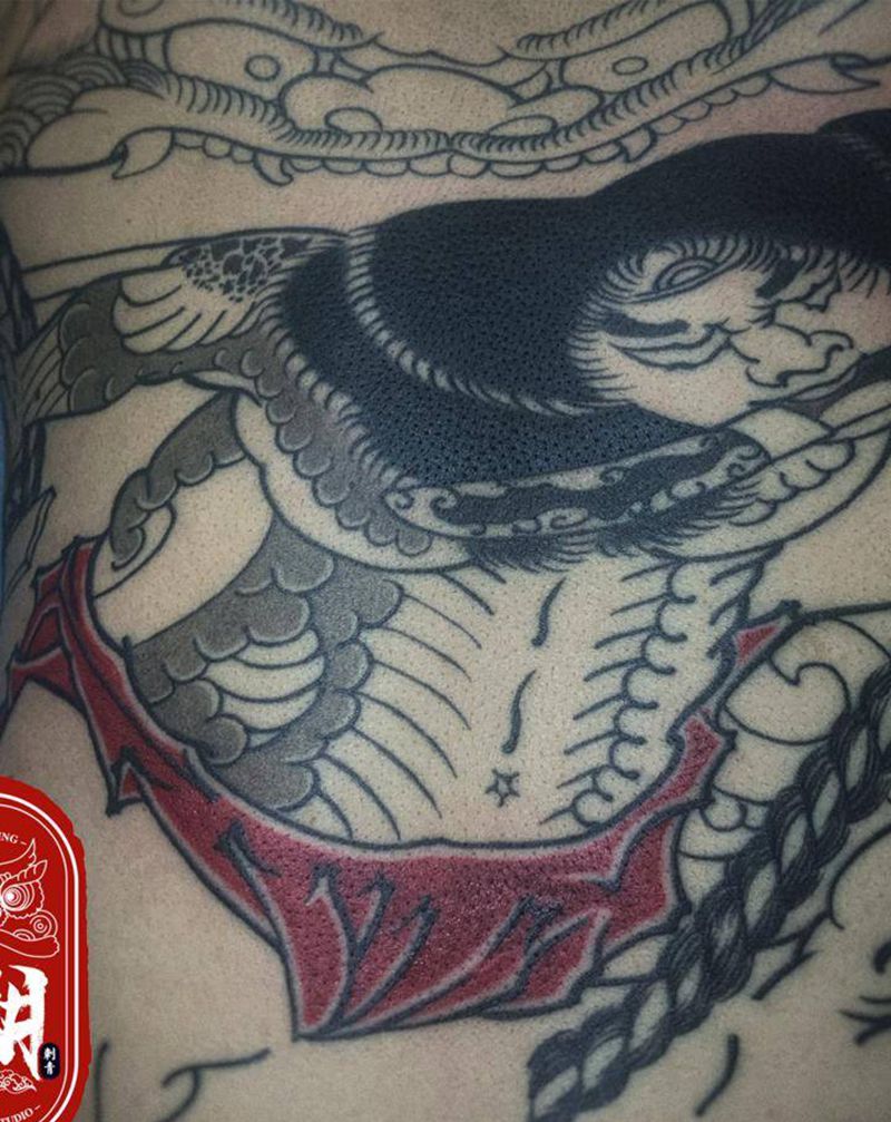 张顺纹身图片_背部老传统张顺纹身图案