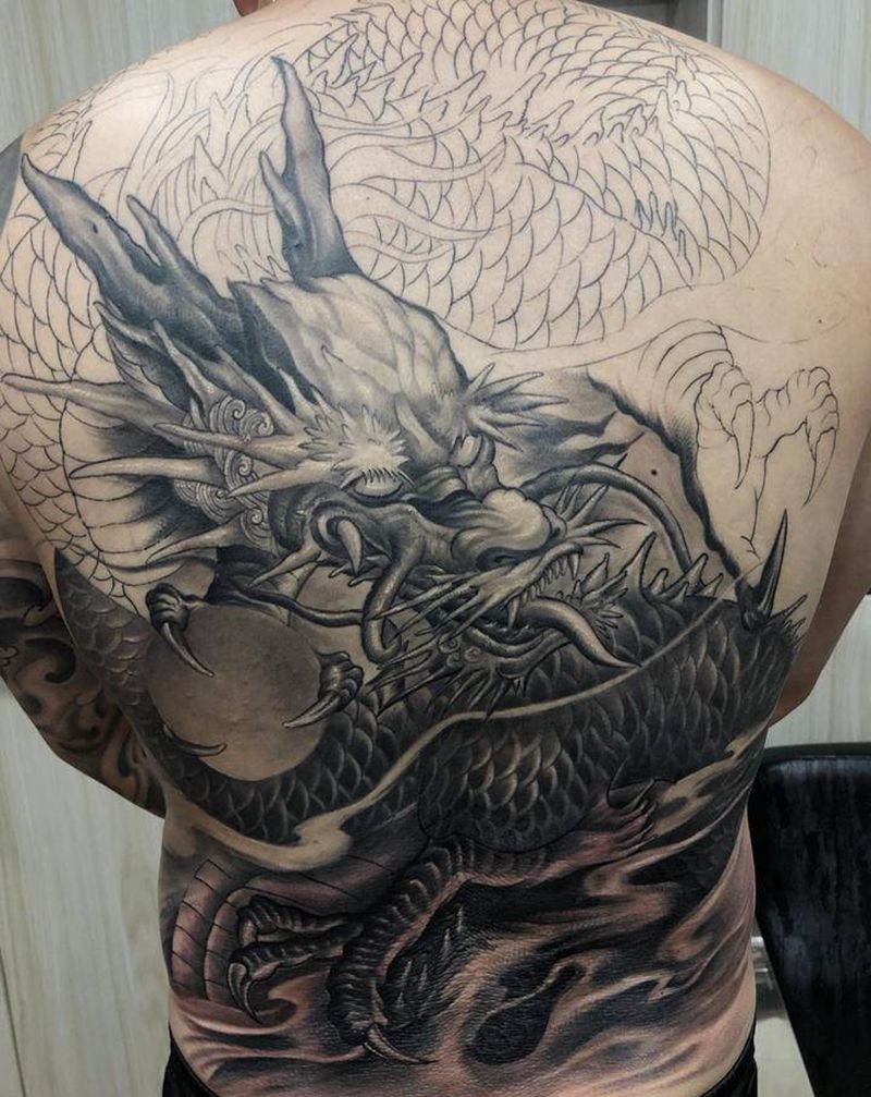 满背龙（未完待续）纹身图片_背部新传统满背龙纹身图案