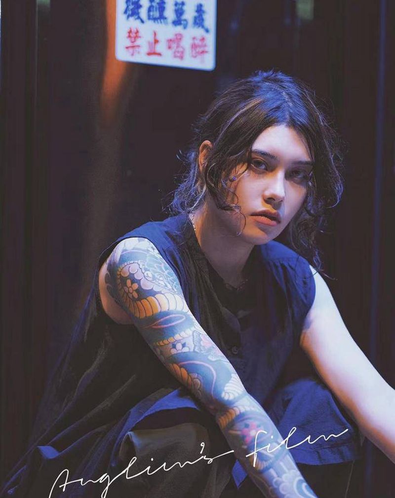 蛇花臂纹身图片_手臂腿部新传统老传统纹身图案