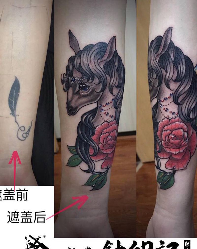 遮盖作品/马纹身图片_手臂Old School马纹身图案