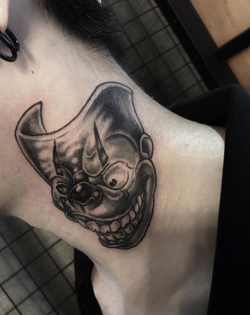 还有一个下次纹身图片_颈部纹身图案