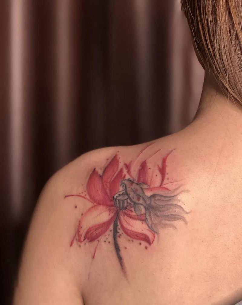 添加纹身图片_背部肩部老传统新传统纹身图案