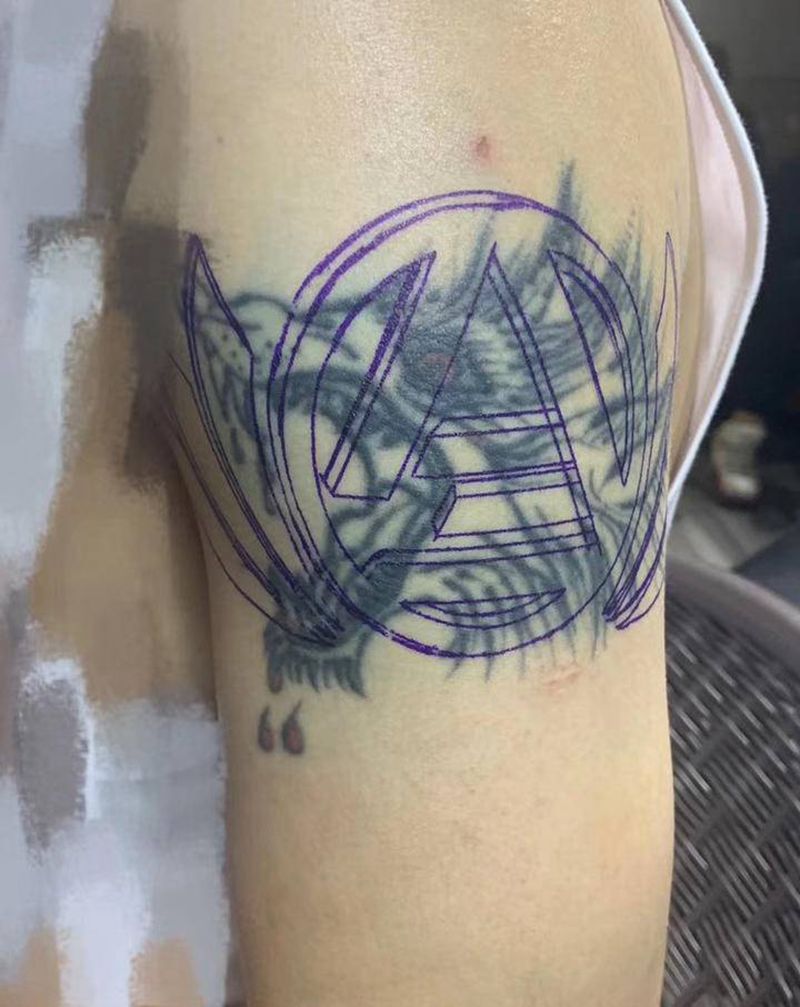 遮盖纹身图片_手臂图腾几何纹身图案