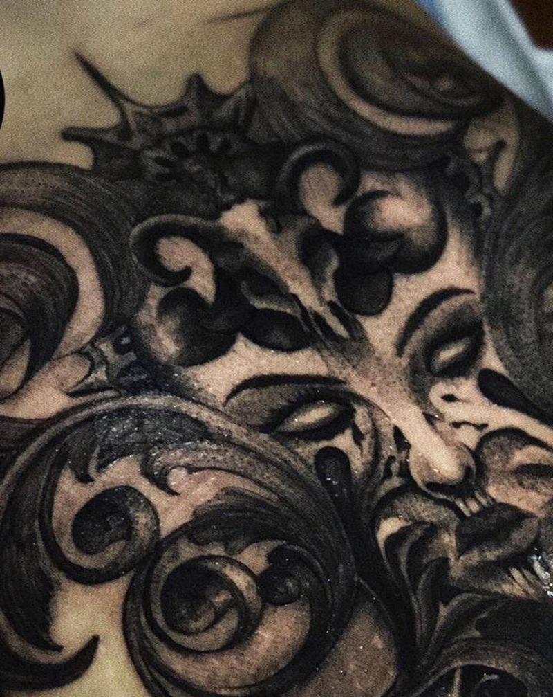 疤痕遮盖纹身图片_腹部腰部暗黑纹身图案