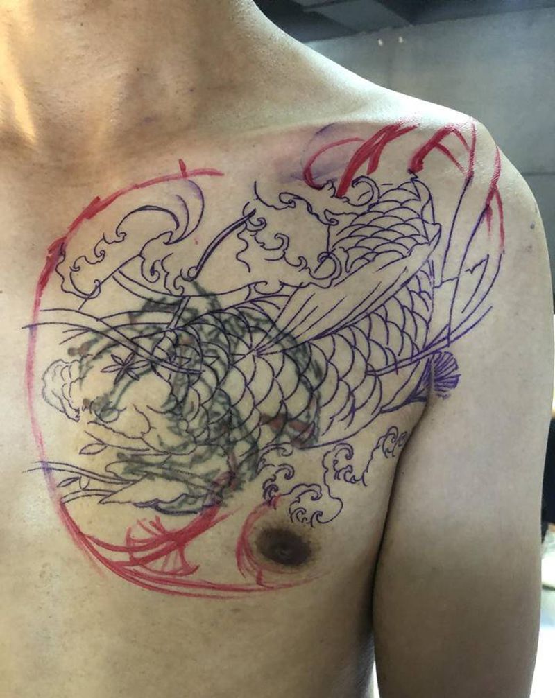遮盖旧图，鱼纹身图片_胸部纹身图案