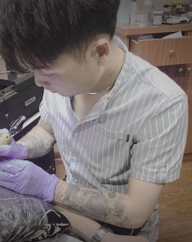 299纹身图片_手臂花体字纹身图案