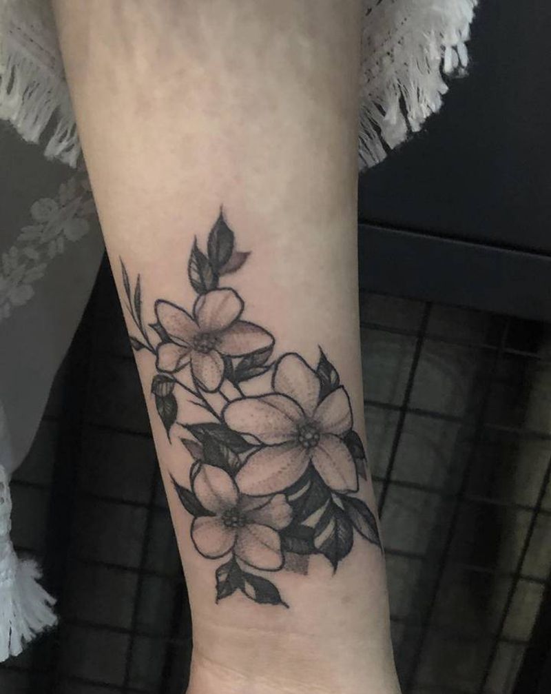 花纹身图片_手臂手部点刺纹身图案