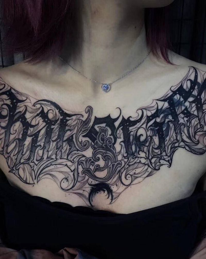 痛并快乐着纹身图片_胸部纹身图案