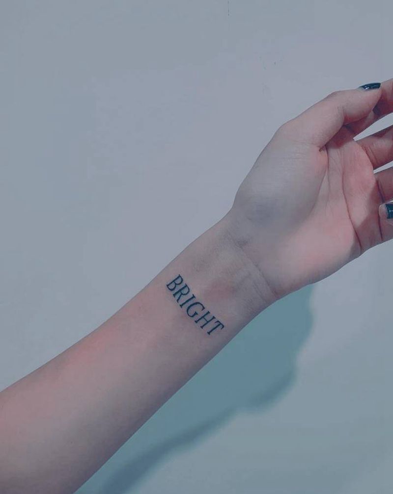 「小清新英文」纹身图片_手部手臂花体字英文纹身图案