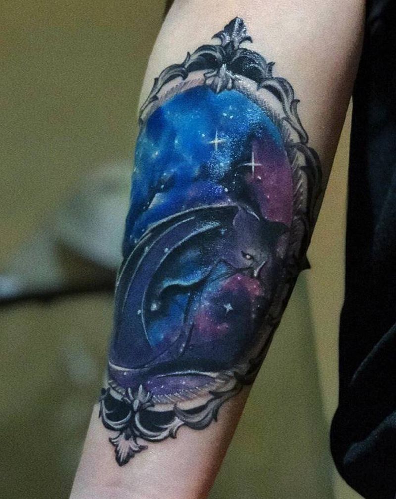 遮盖旧图纹身图片_手部手臂水墨水彩猫星空镜子纹身图案