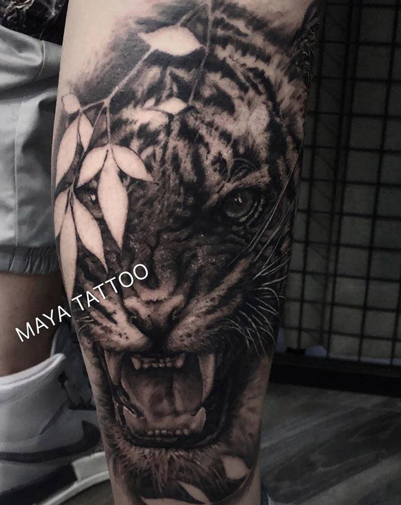 再来一只猛虎纹身图片_脚部纹身图案
