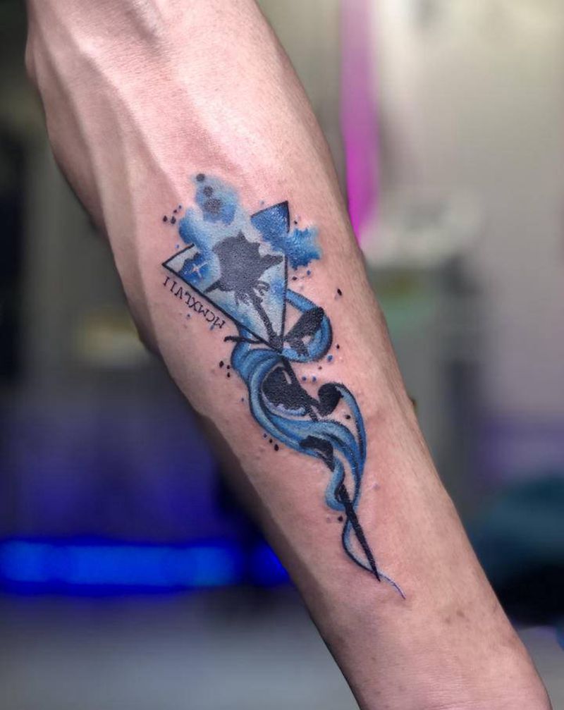 水彩泼墨玫瑰纹身图片_手臂水彩水墨纹身图案