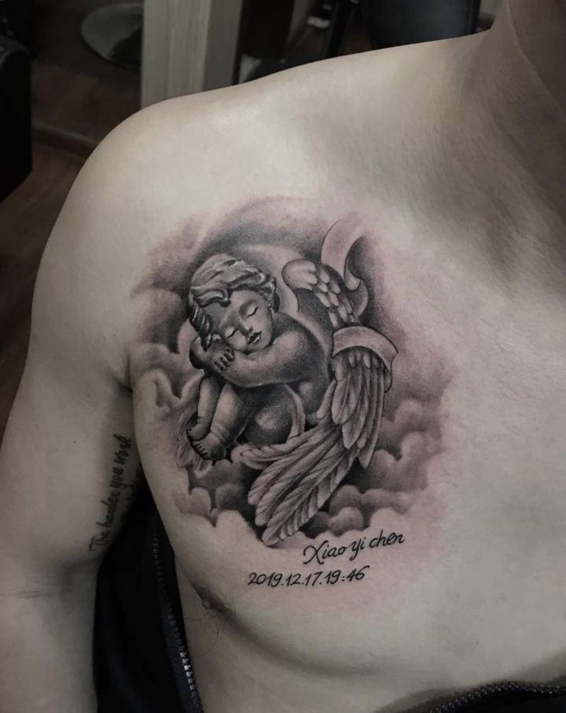 天使纹身图片_胸部欧美写实天使纹身图案