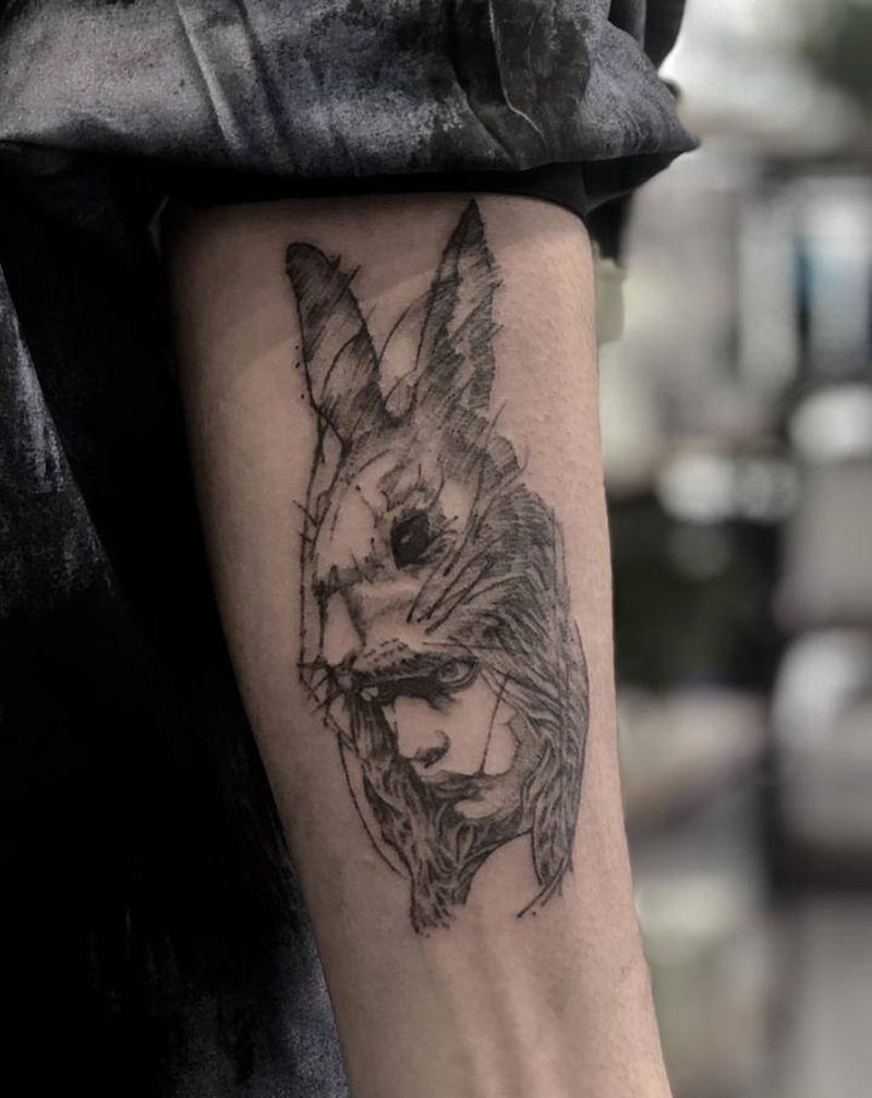 圆3单针纹身图片_手臂欧美写实点刺纹身图案