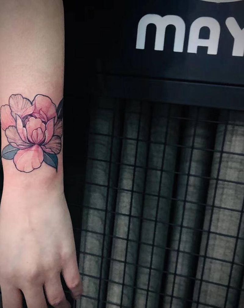 手臂花朵纹身图片_手部手臂花纹身图案