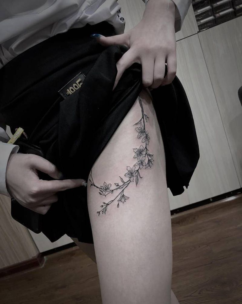 花藤纹身图片_腿部纹身图案