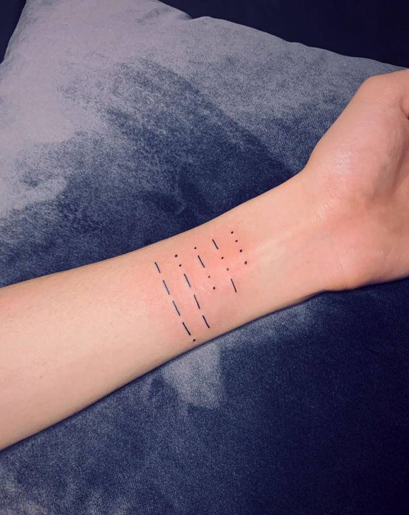 「摩斯密码小纹身」纹身图片_手臂摩斯密码纹身图案