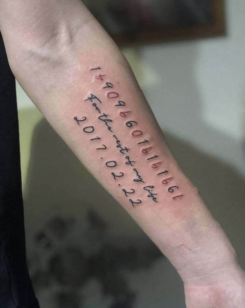数字排列纹身图片_手部手臂图腾几何小英文纹身图案