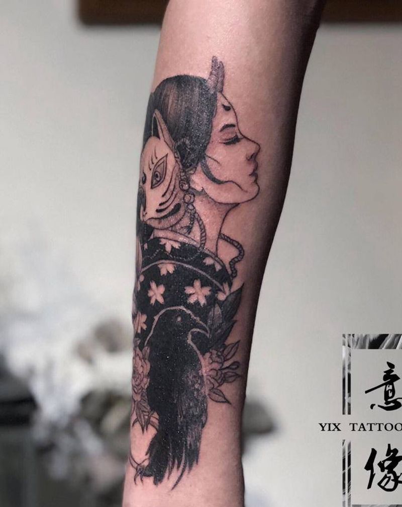 和服艺伎纹身图片_手部手臂点刺水墨纹身图案