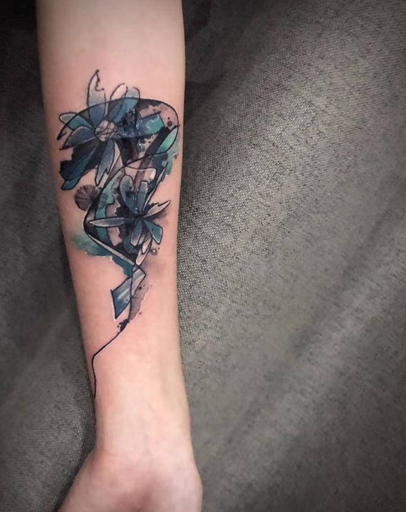 伤疤遮盖纹身图片_手部手臂水彩水墨纹身图案