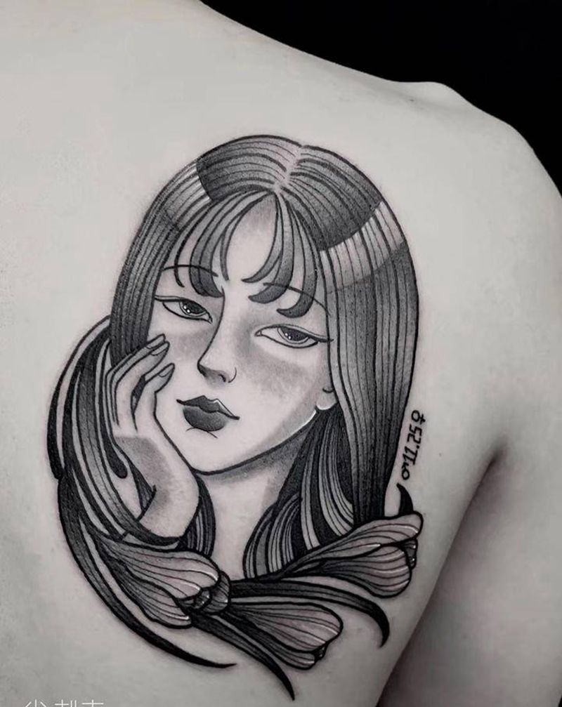 心仪女孩纹身图片_背部纹身图案