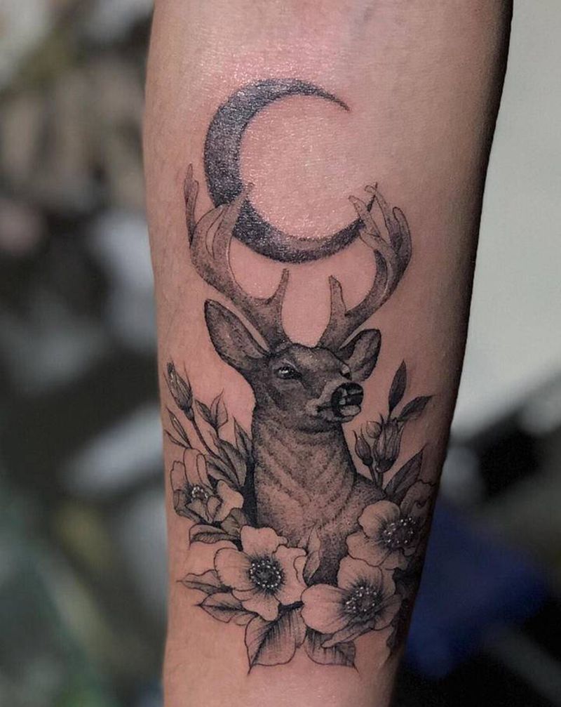 麋鹿素花纹身图片_手部手臂点刺几何月亮纹身图案