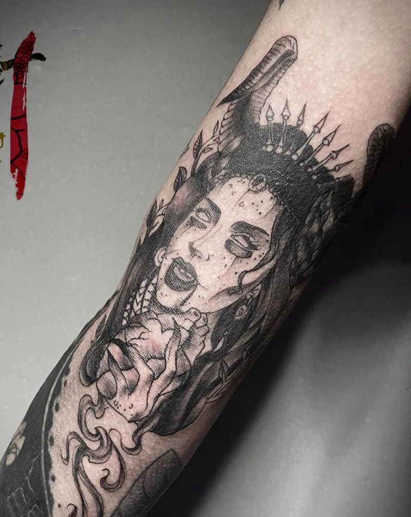 摩羯座纹身图片_手臂肩部欧美写实点刺纹身图案