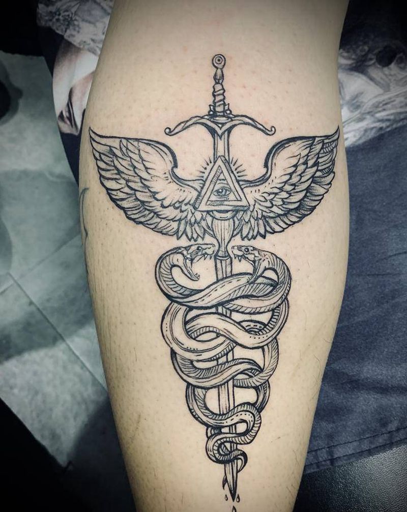 上帝之佑纹身图片_脚部纹身图案