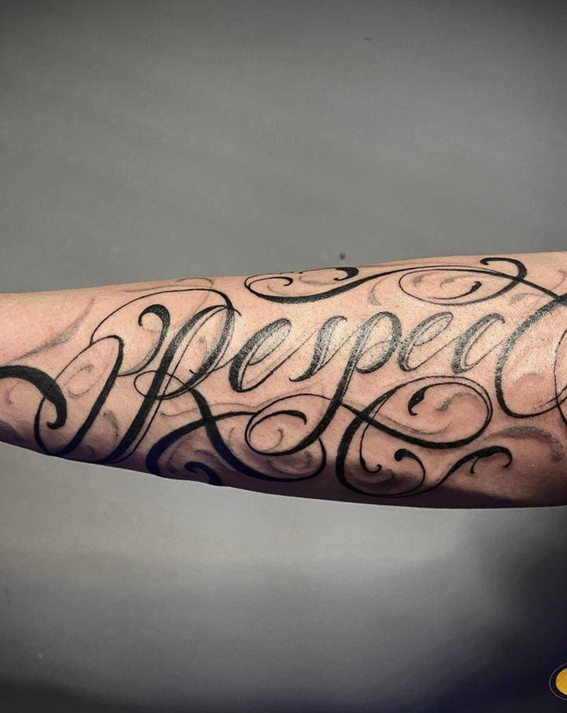 尊重纹身图片_手臂花体字纹身图案