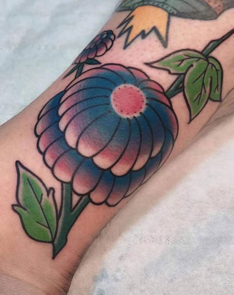 绿植纹身图片_腿部水彩纹身图案