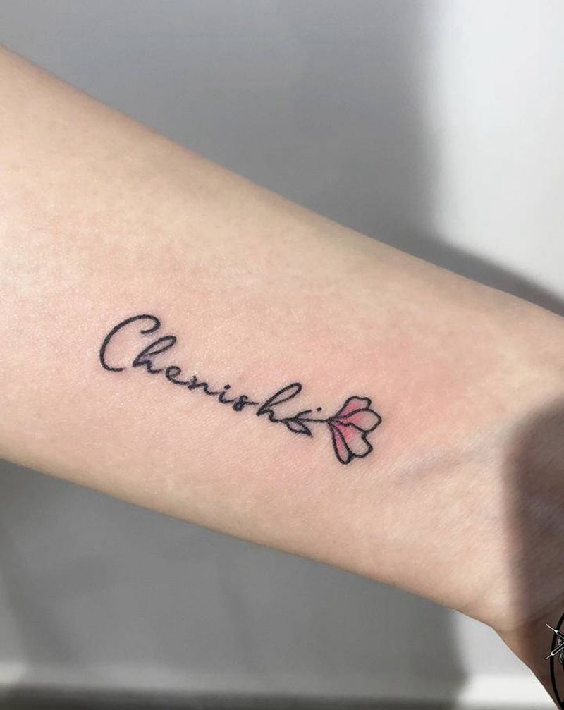 Chenish纹身图片_手部手臂水彩英文小清新纹身图案