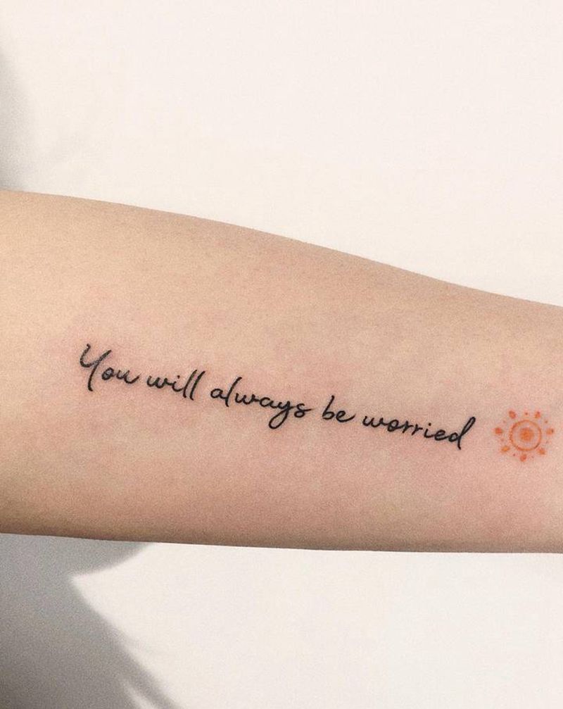 你总会被牵挂纹身图片_手部手臂英文太阳小清新纹身图案