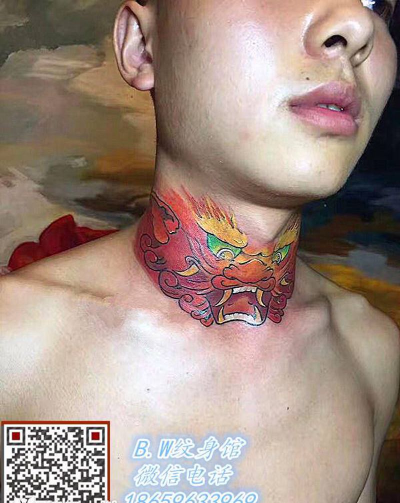 怒纹身图片_颈部新传统纹身图案