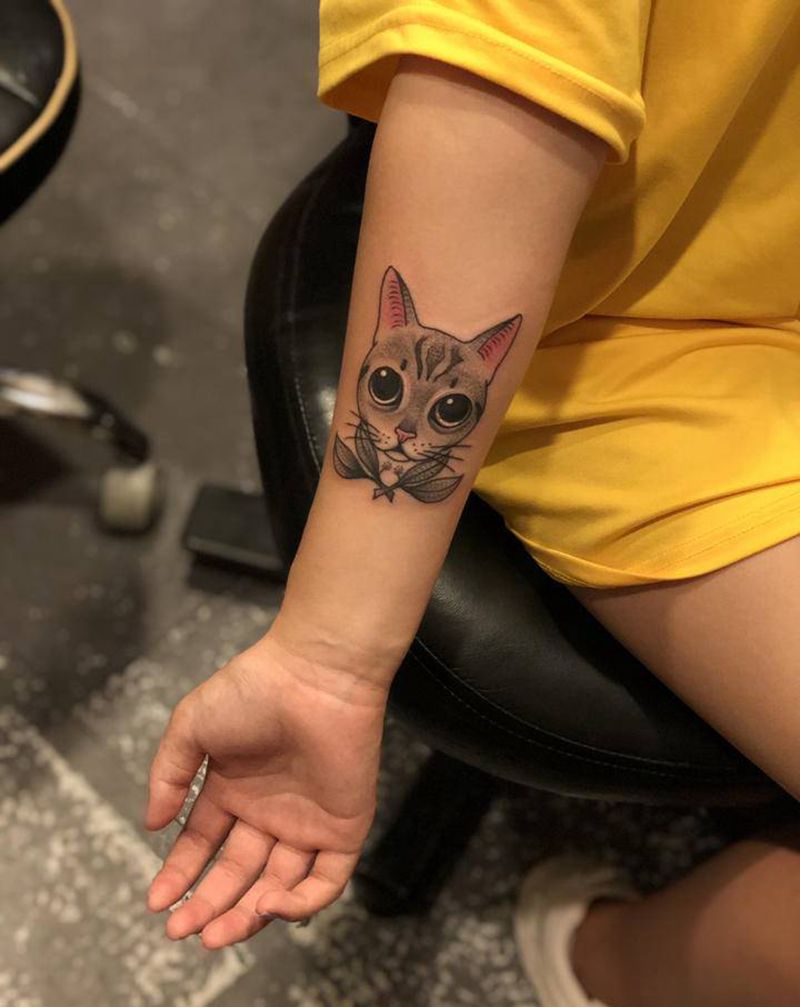 猫纹身纹身图片_手臂新传统纹身图案