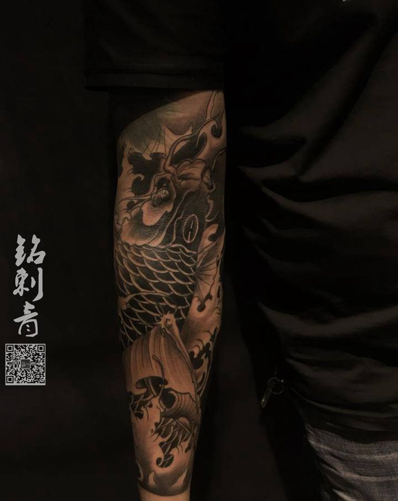 鲤鱼位完成纹身图片_手部手臂新传统纹身图案