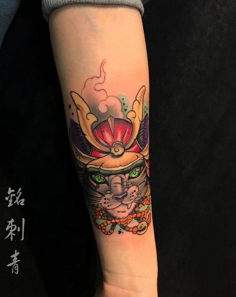 猫武士纹身图片_手臂Old School新传统纹身图案
