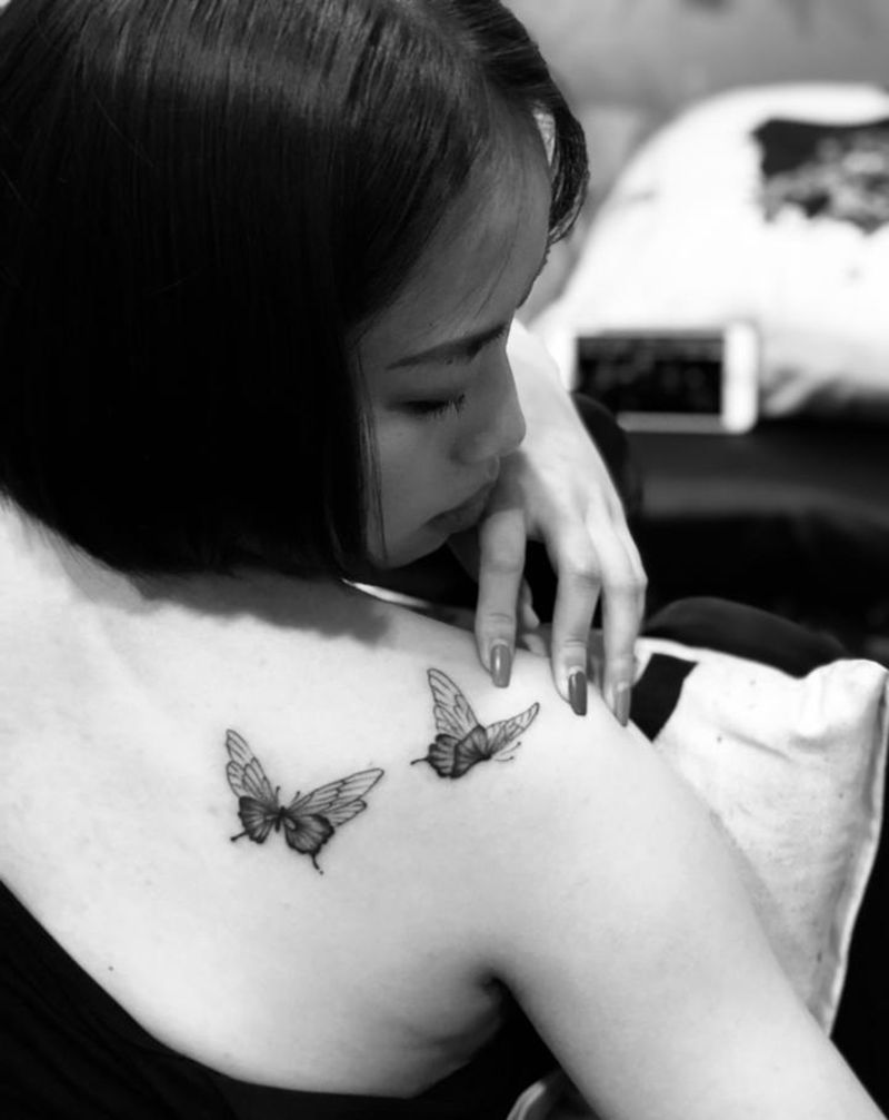 蝴蝶纹身纹身图片_肩部新传统纹身图案