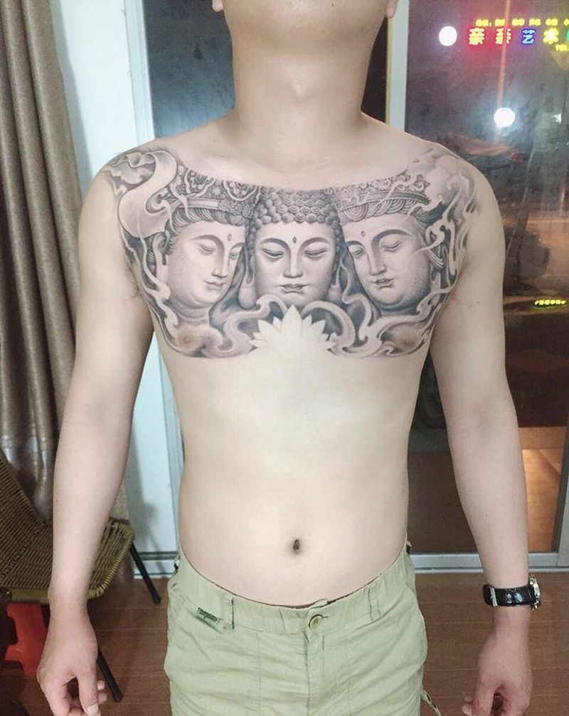 三佛纹身图片_胸部新传统纹身图案