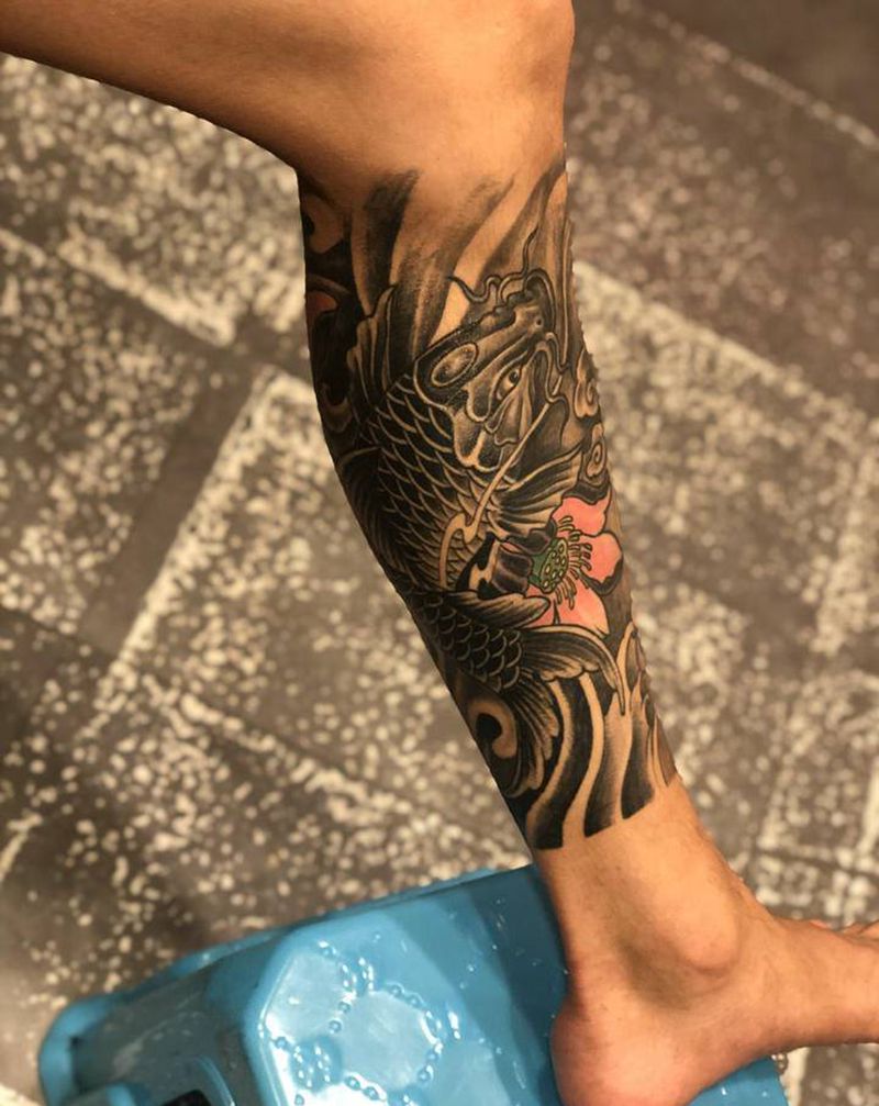 鲤鱼纹身纹身图片_脚部腿部新传统纹身图案