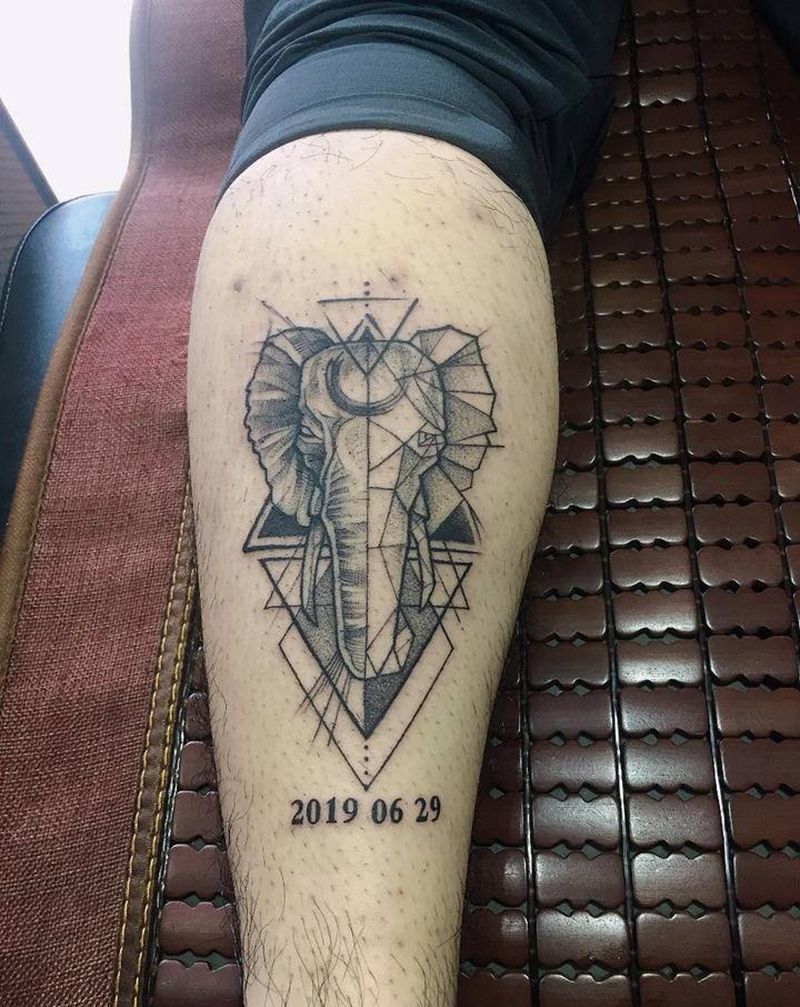 无纹身图片_腿部新传统纹身图案