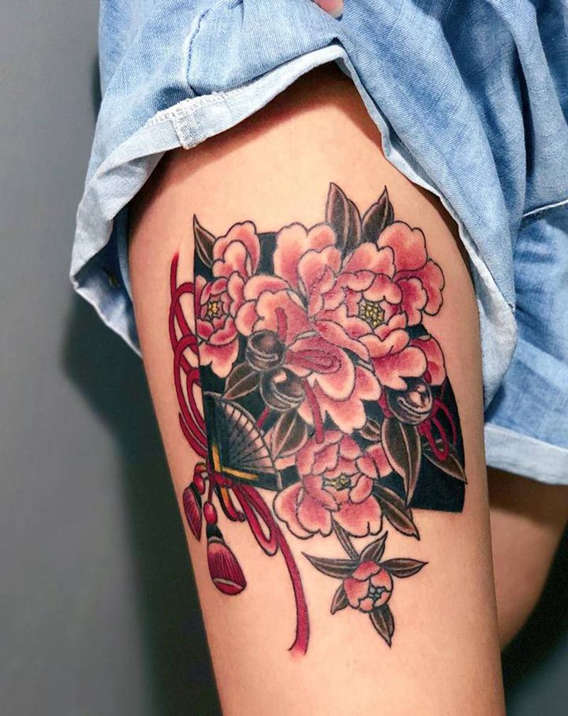 扇子纹身图片_腿部新传统纹身图案