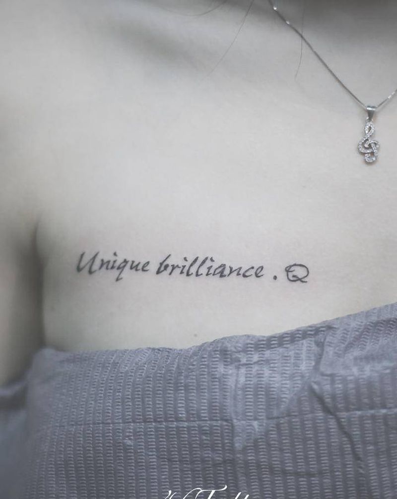 「小图」纹身图片_胸部纹身图案